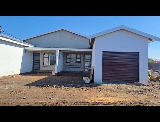 3 BEDROOM TOWNHOUSE FOR SALE IN AMALINDA
